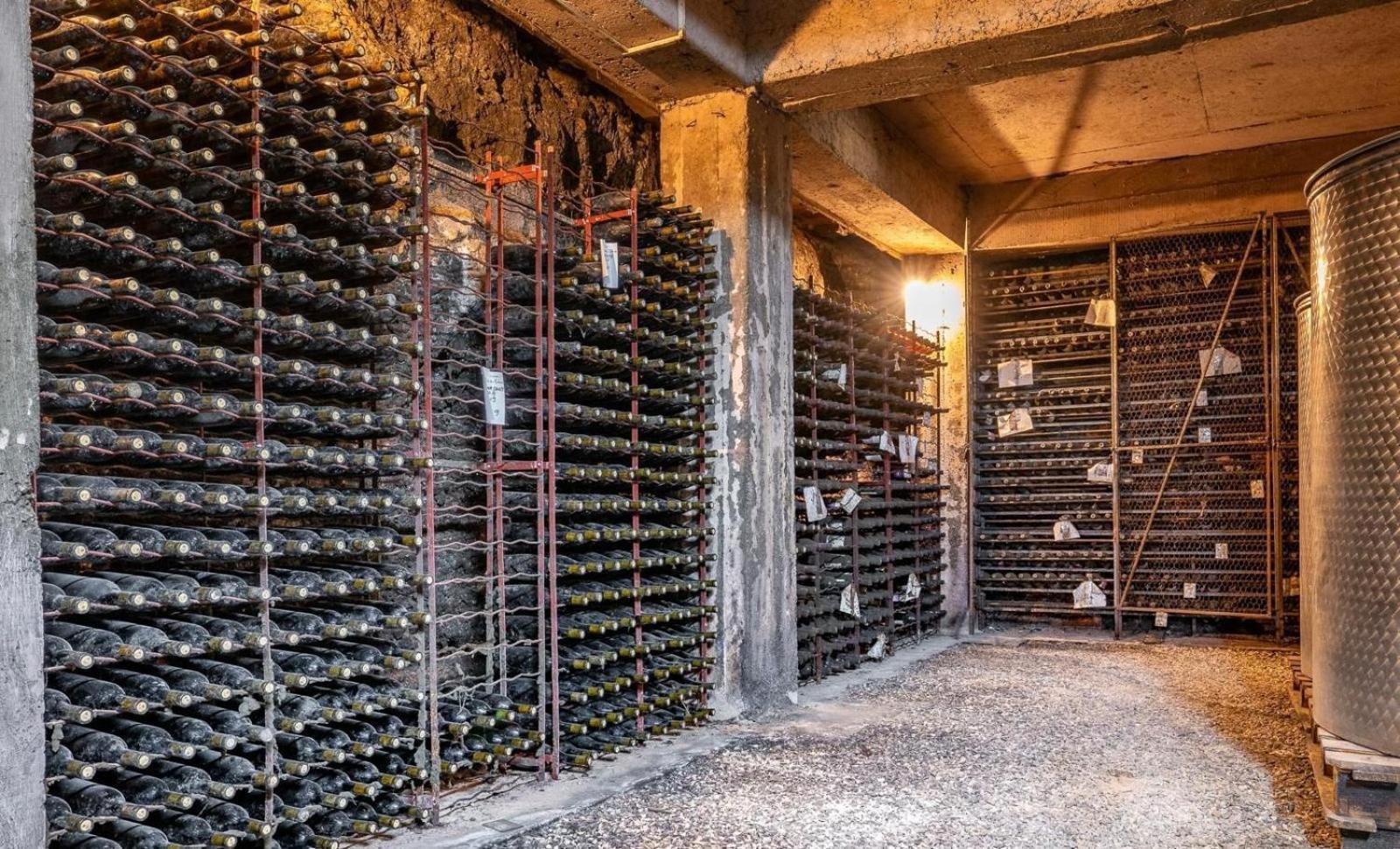 Domeniile Clos Des Colombes Douăzeci şi Trei August المظهر الخارجي الصورة